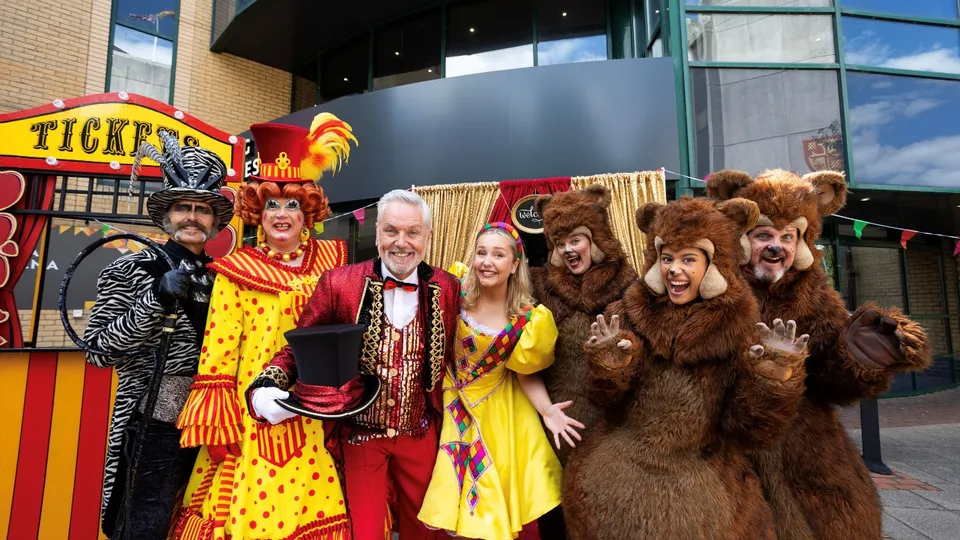 The cast of Goldilocks and the Three Bears posing outside the theatre